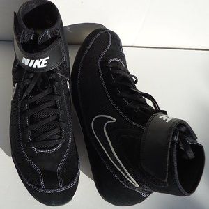 SIZE 11.5. Nike Speed Sweep VII wrestling suede shoes.